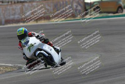 media/Apr-20-2025-AHRMA (Sun) [[393a79c373]]/Race/Group 10/Turn 4b/